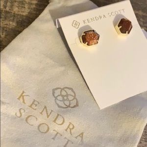 Kendra Scott Taylor Earrings